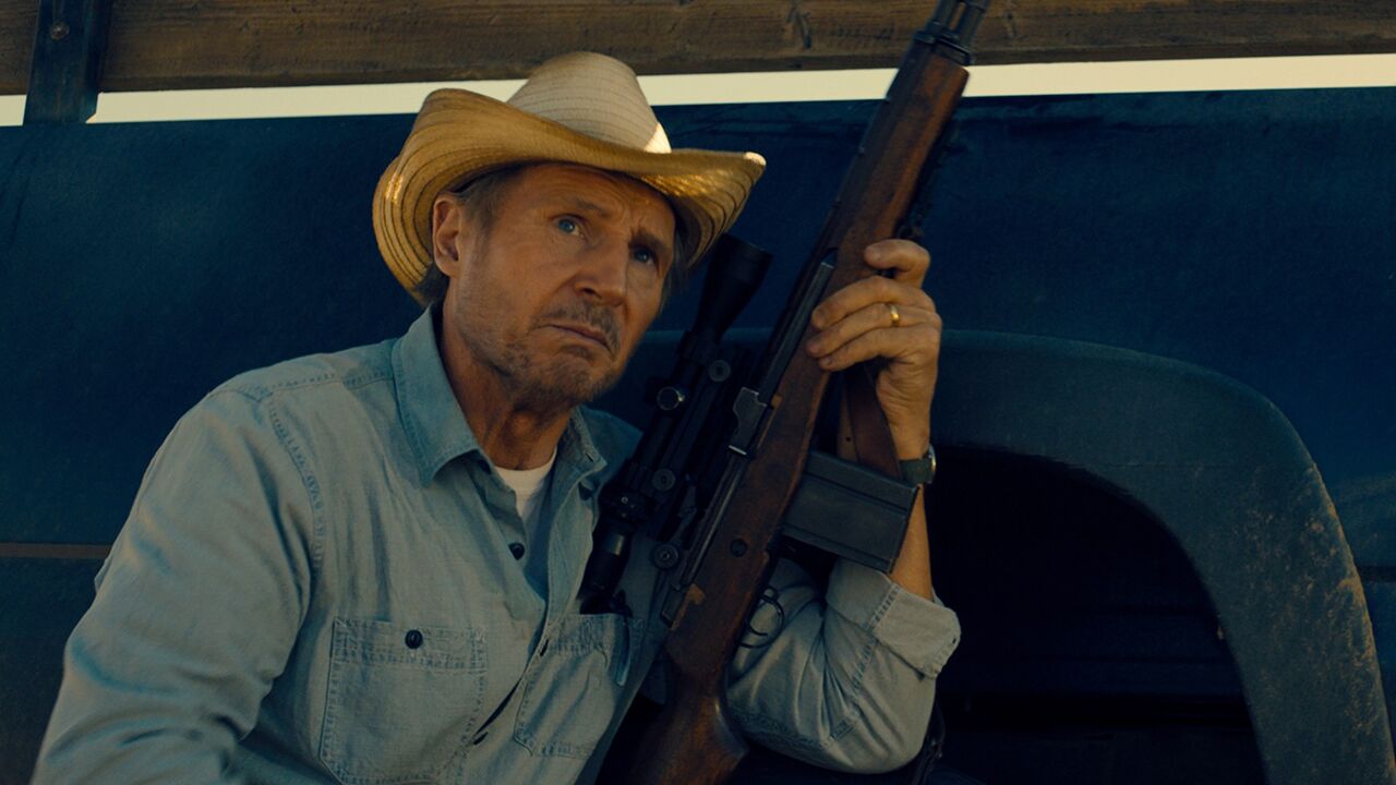 Illustratie voor: Liam Neeson schittert weer als vanouds in de nieuwe actiefilm The Marksman
