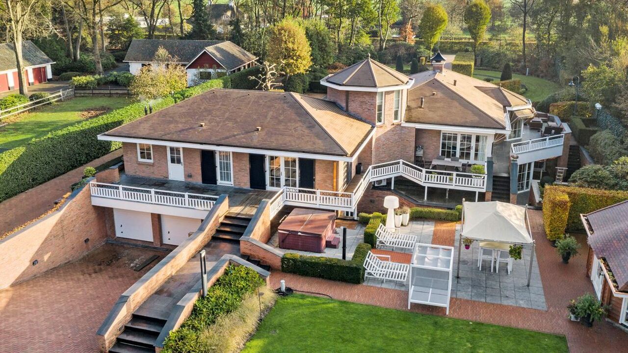 luxe villa