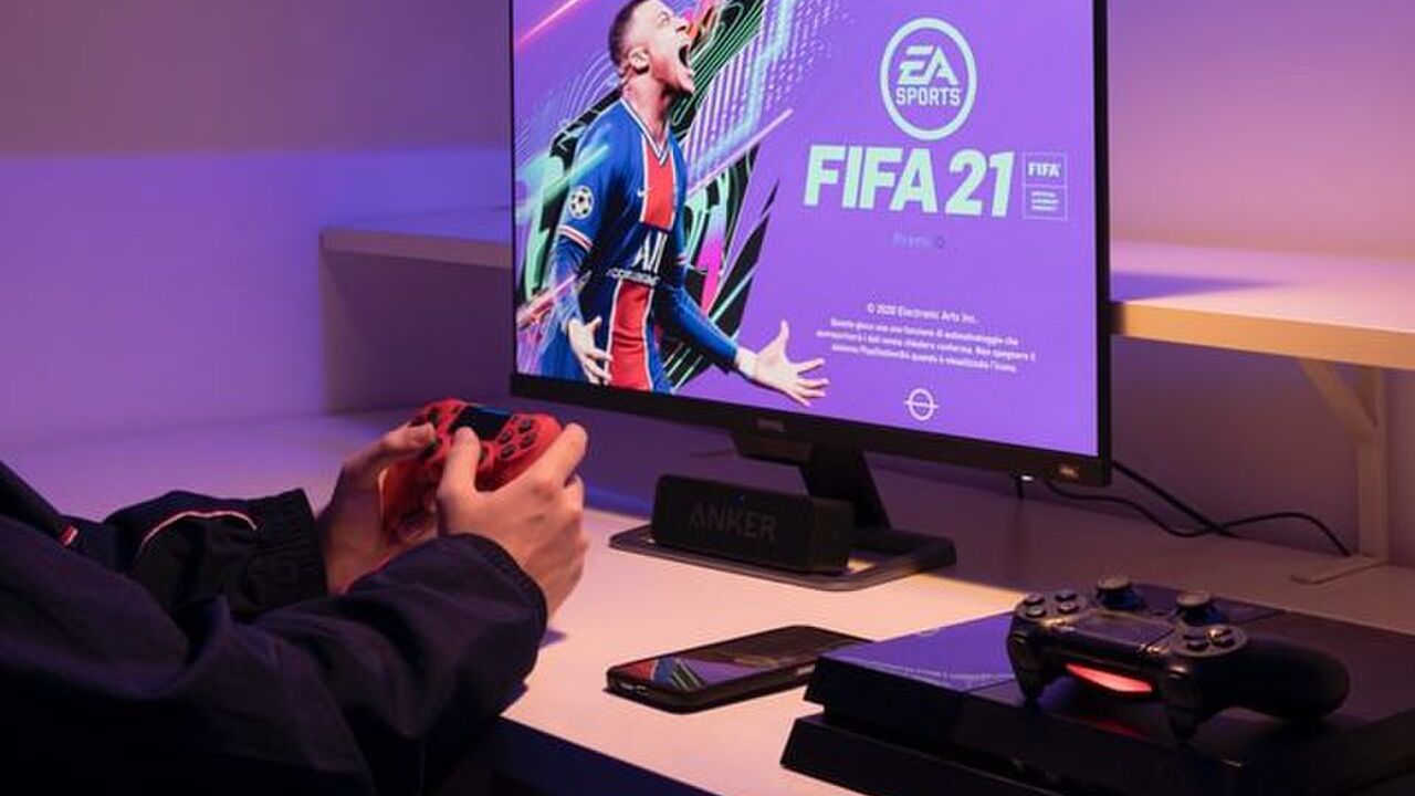 Illustratie voor: Binnenkort kunnen FIFA-wedstrijden een stuk interessanter worden