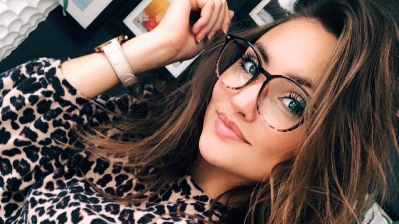 Rowenna Love Island