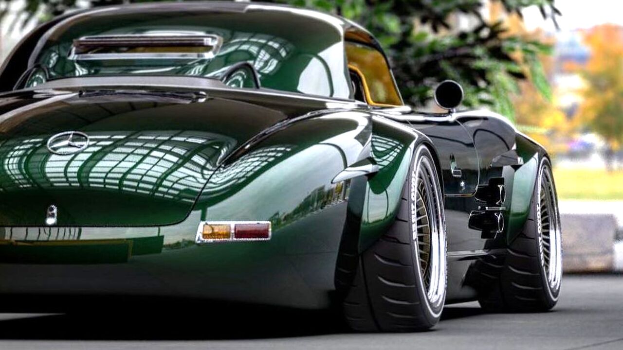 Mercedes-Benz 300SL Restomod