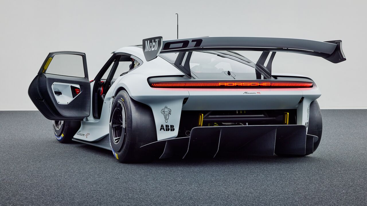 Porsche Mission R