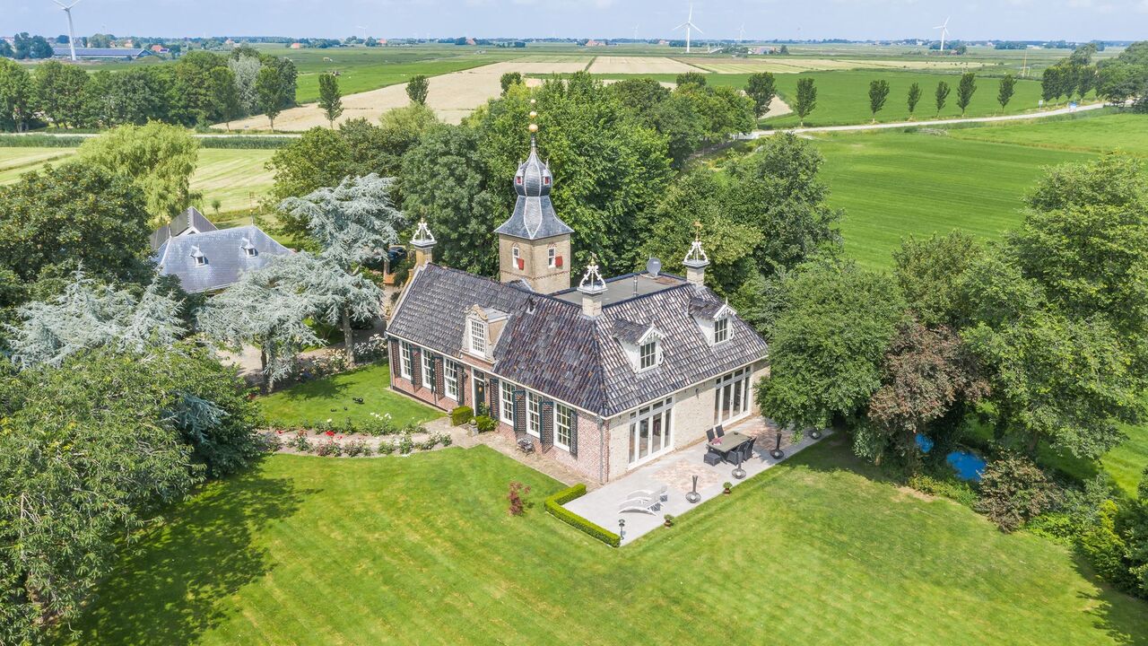 Illustratie voor: Dit droomkasteel in Friesland staat nu te koop op Funda