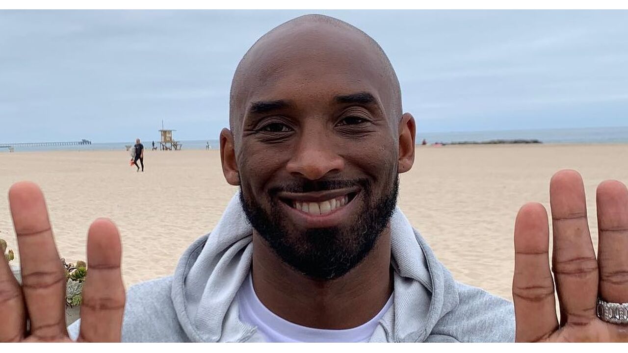 Kobe Bryant Lakers shirt