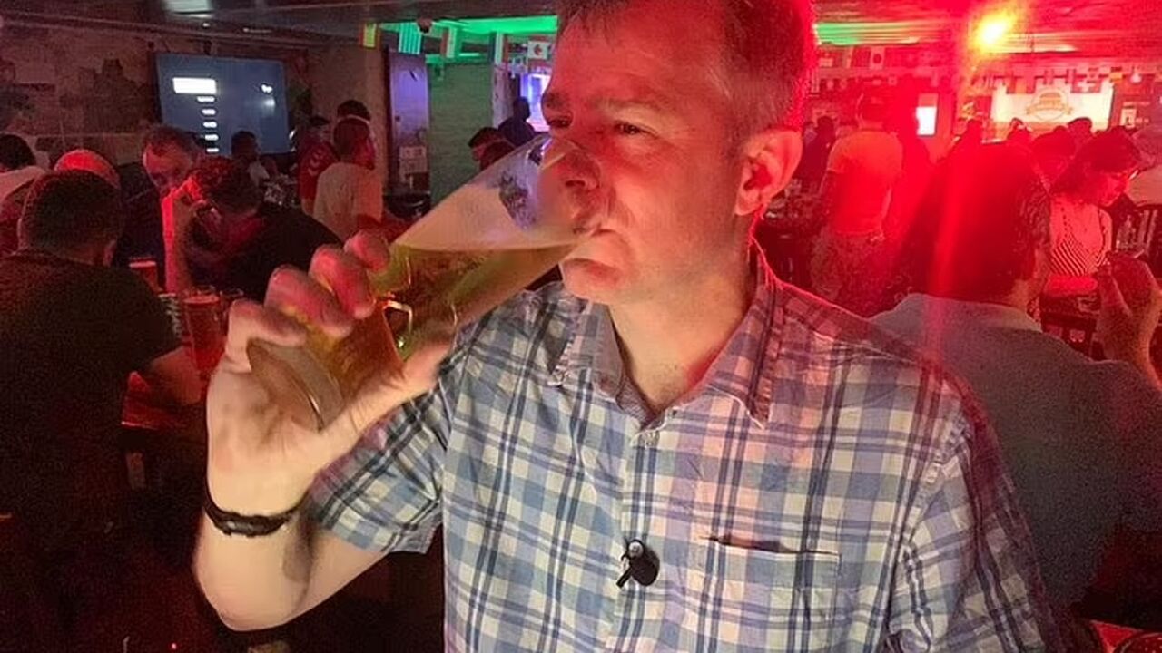 voetbalfan loopt drie uur voor biertje