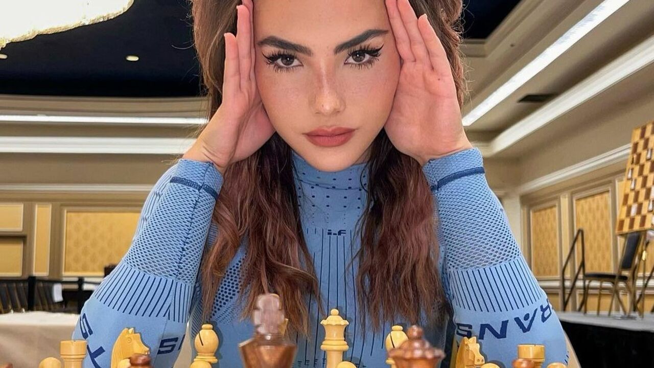 Andrea Botez