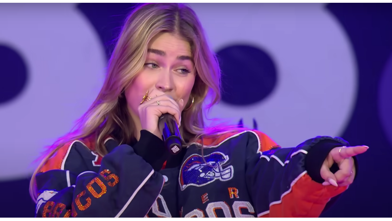 De vader van Roxy Dekker
