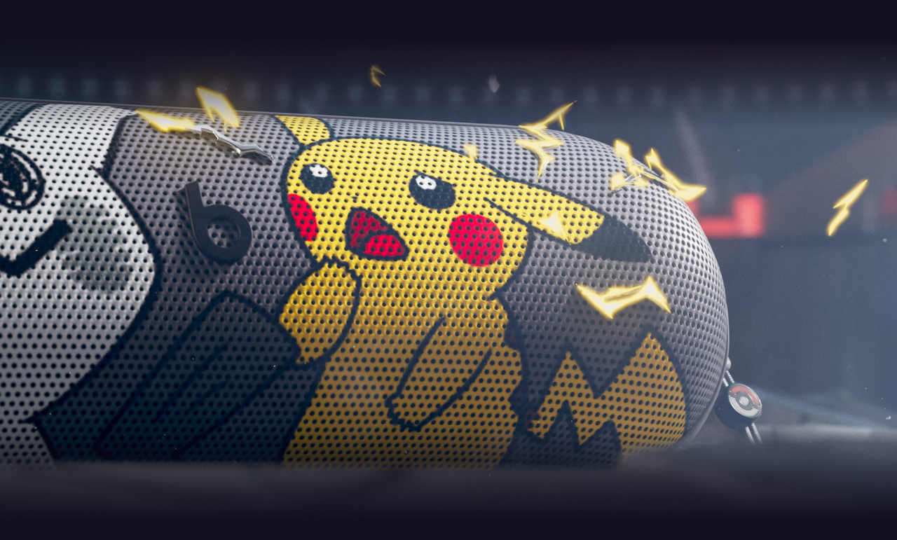 Pikachu op de Beats pill