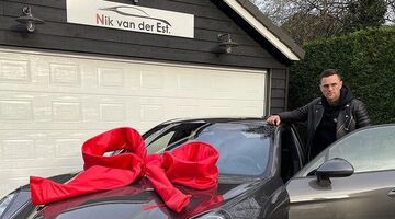 nieuwe auto van nieky holzken porsche panamera gts