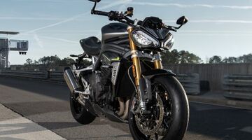 Triumph-Speed-Triple-1200-RS-2021-FOTO-0032-1600x1067