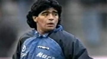 hand van god diego maradona wedstrijdbal