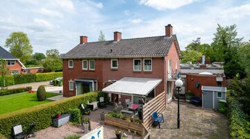 huis met zwemschool 67