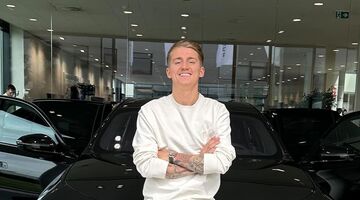 mart hoogkamer nieuwe auto