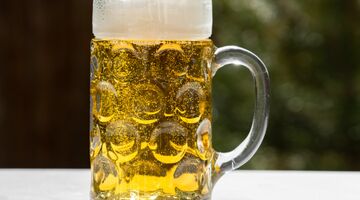 Kan je bier dat over de datum is nog drinken?