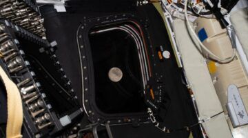 de maan vanuit de Artemis II