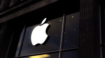 Het Apple logo op een gebouw