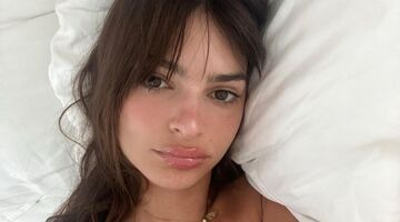 Emily Ratajkowski