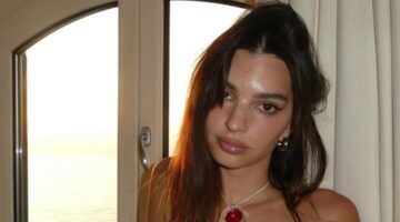 Emily Ratajkowski