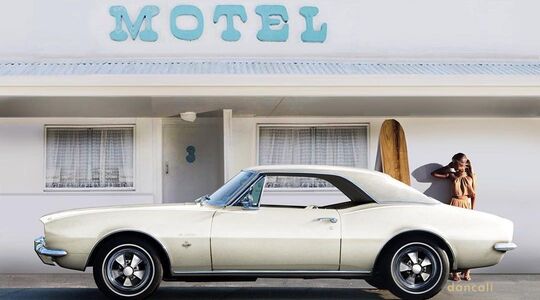 Illustratie voor: De fotografie van deze vintage bolides is ware kunst!