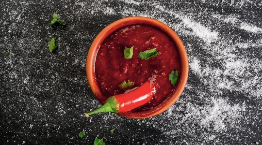Illustratie voor: Kan jouw eten niet heet genoeg? Deze sauzen zijn alleen voor die-hard hot sauce liefhebbers
