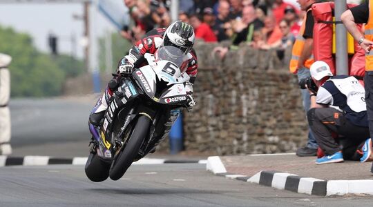 Illustratie voor: Knotsgekke promo video voor Isle of Man TT 2018