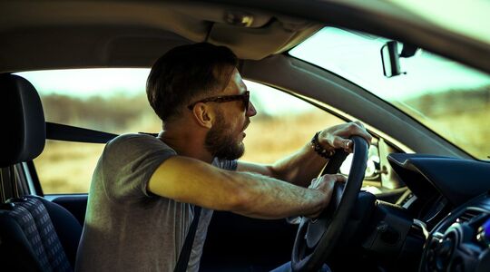 Illustratie voor: Goede voornemens voor “de sportieve rijder” in het verkeer