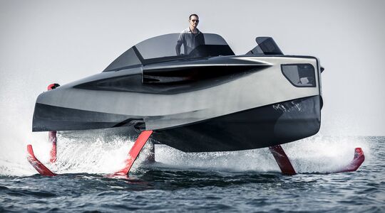 Foiler Flying Yacht