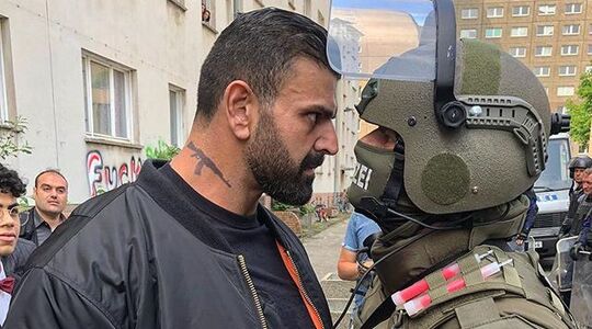 Illustratie voor: Check de trailer van deze nieuwe Netflix Original serie: Dogs of Berlin