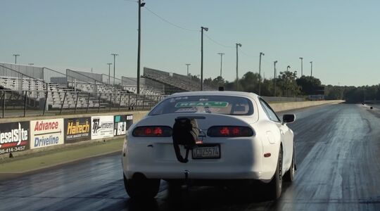 Toyota Supra Gewoonvoorhem