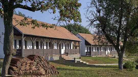 Nederlander koopt hongaars dorp Festival The Great Yonder Gewoonvoorhem