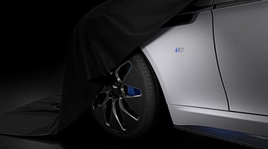 Nieuwe auto van James Bond Gewoonvoorhem