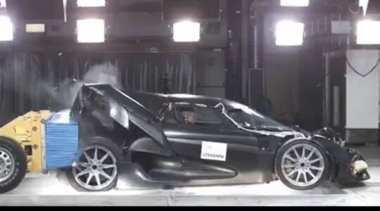 Koenigsegg crashtest