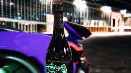 Champagnefles openen Bottlecap challenge