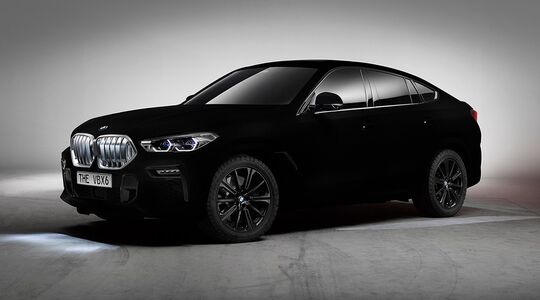 Allerzwartste BMW ooit