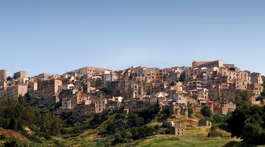 Illustratie voor: Vanaf november koop jij een woning in het zonnige Sicilië voor slechts 1 euro