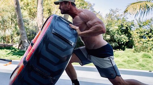 Chris Hemsworth als Hulk en Thor