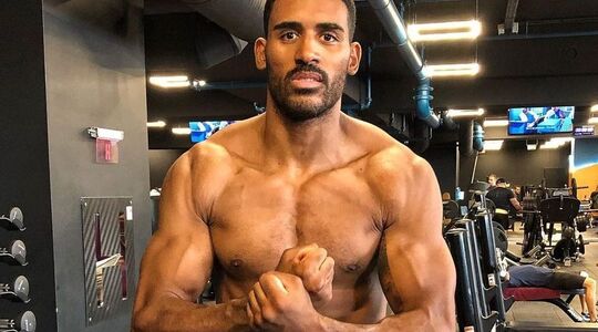 vriendin van Benjamin Adegbuyi