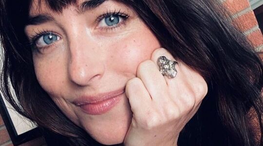 dakota johnson de vriendin van chris martin