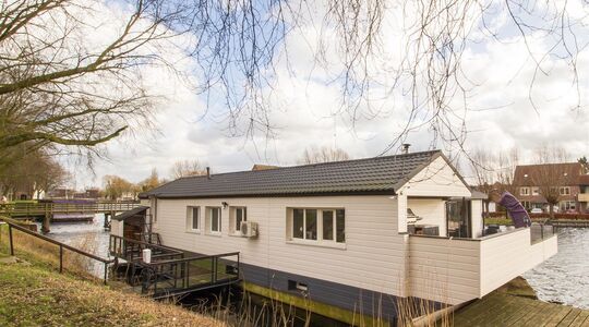 luxe woonboot te koop