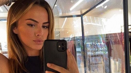 Demi de Boer, de knappe vriendin van Ronnie Flex