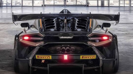 Lamborghini Huracán Super Trofeo EVO2