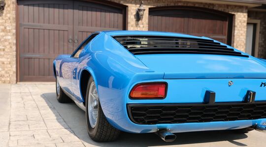 Lamborghini Miura P400