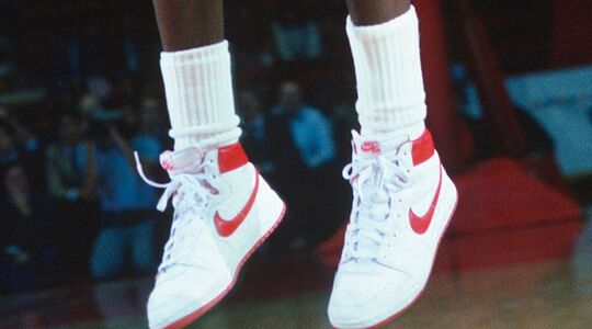 Basketbalschoenen van Michael Jordan één van de duurste paar sneakers ooit