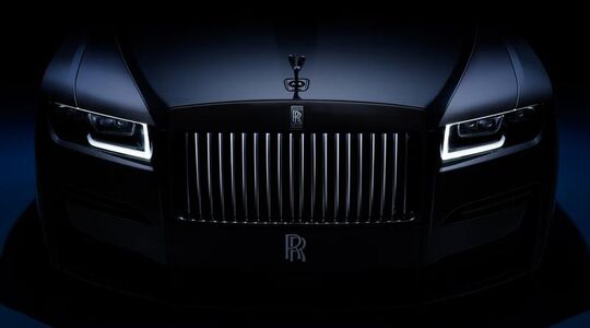 Illustratie voor: De nieuwe Rolls Royce Black Badge Ghost is luxer dan luxe
