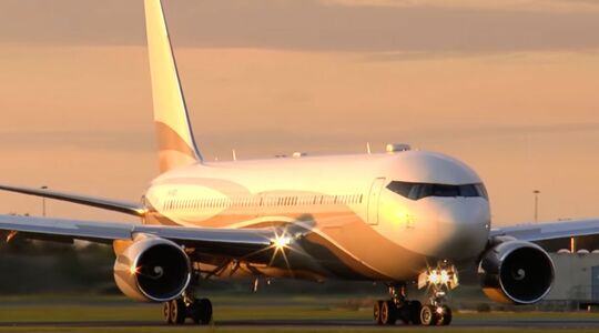 Chelsea-eigenaar Roman Abramovitsj zet zijn Boeing 767 te koop