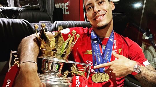 horloge van Virgil van Dijk