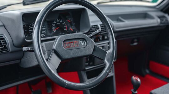 Peugeot 205 GTI veiling verkocht