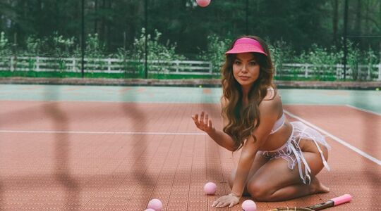 Abbey Hoes mooiste vrouw 2022