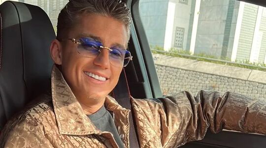 hoeveel verdient mart hoogkamer per optreden