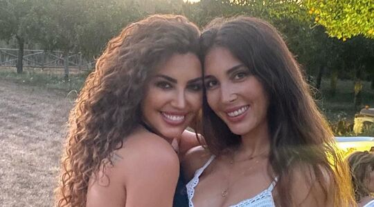 Yolanthe Cabau zussen